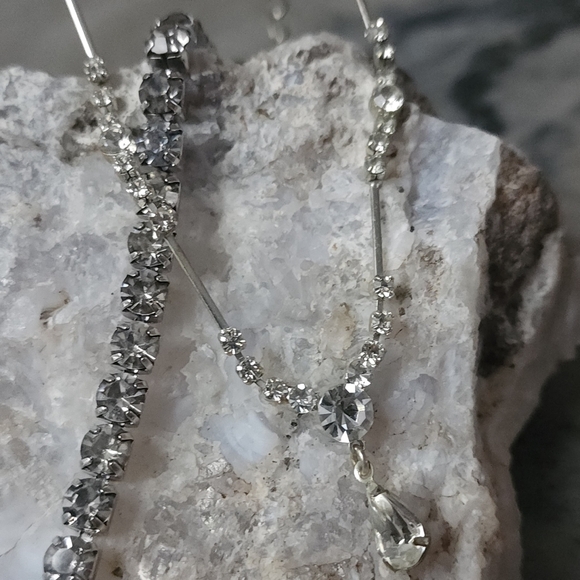 GLITZ and Glamour Rhinestone Bling bundle - Picture 6 of 16